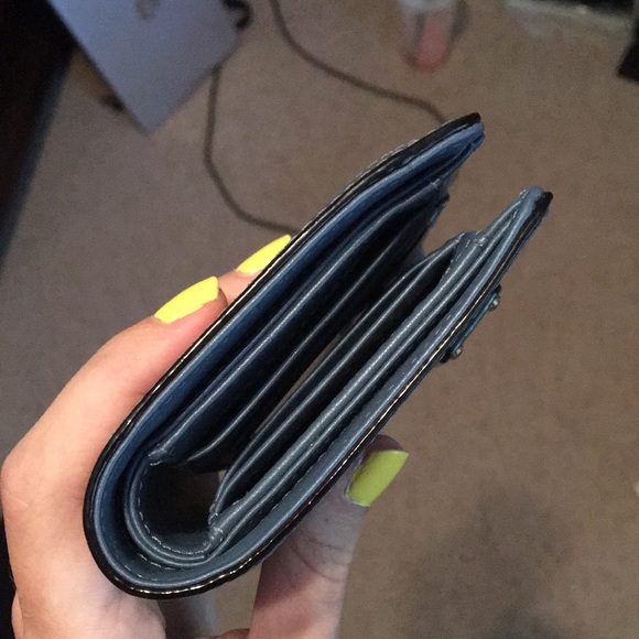 Kate Spade Wallet - Picture 8 of 8